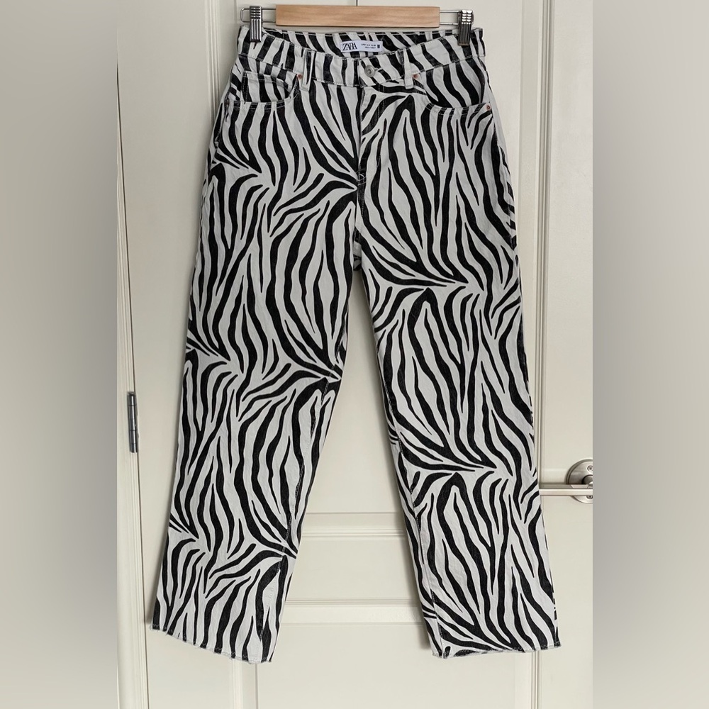 ZARA Zebra Print Cropped Jeans Size 4 Black & Ecru Raw Hem Straight Leg